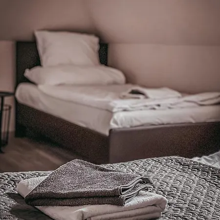 Hotel Vegvari 3*
