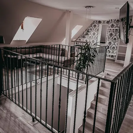 Végvári 3*