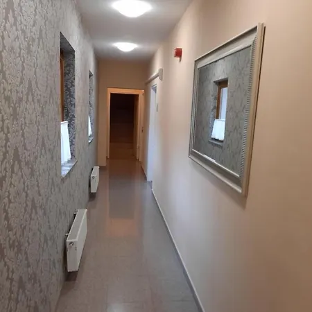 Végvári 3*