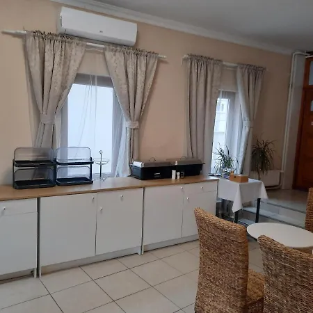 Hotel Végvári