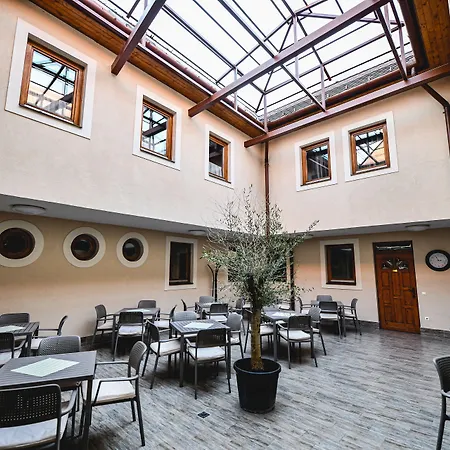 Hotel Vegvari
