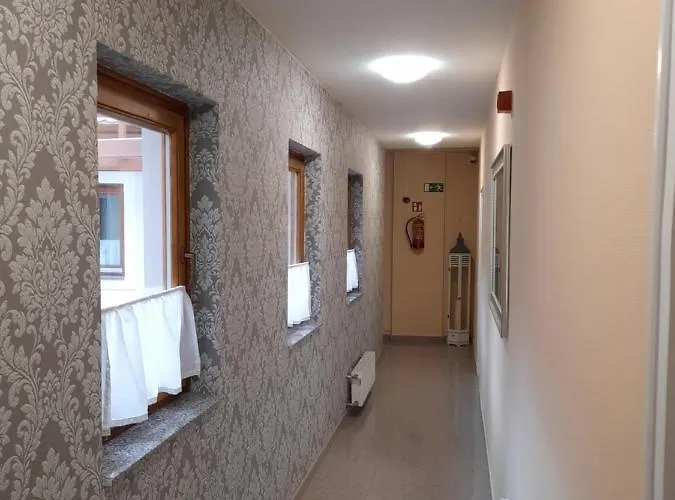 Hotel Vegvari 3*