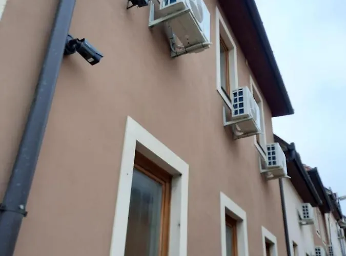 Vegvari Hotel